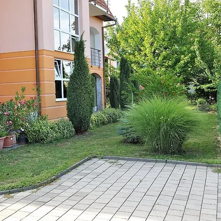 Katalin Apartmanhaz *