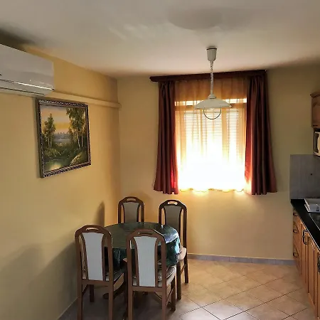 Appartement Katalin Apartmanhaz *