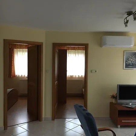 Katalin Apartmanhaz *