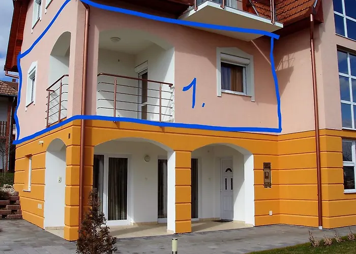 Katalin Apartmanhaz Lägenhet *