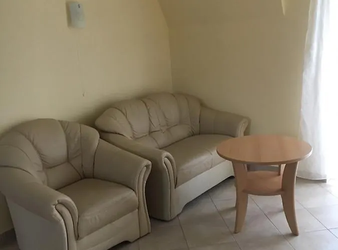 Lägenhet Katalin Apartmanhaz *